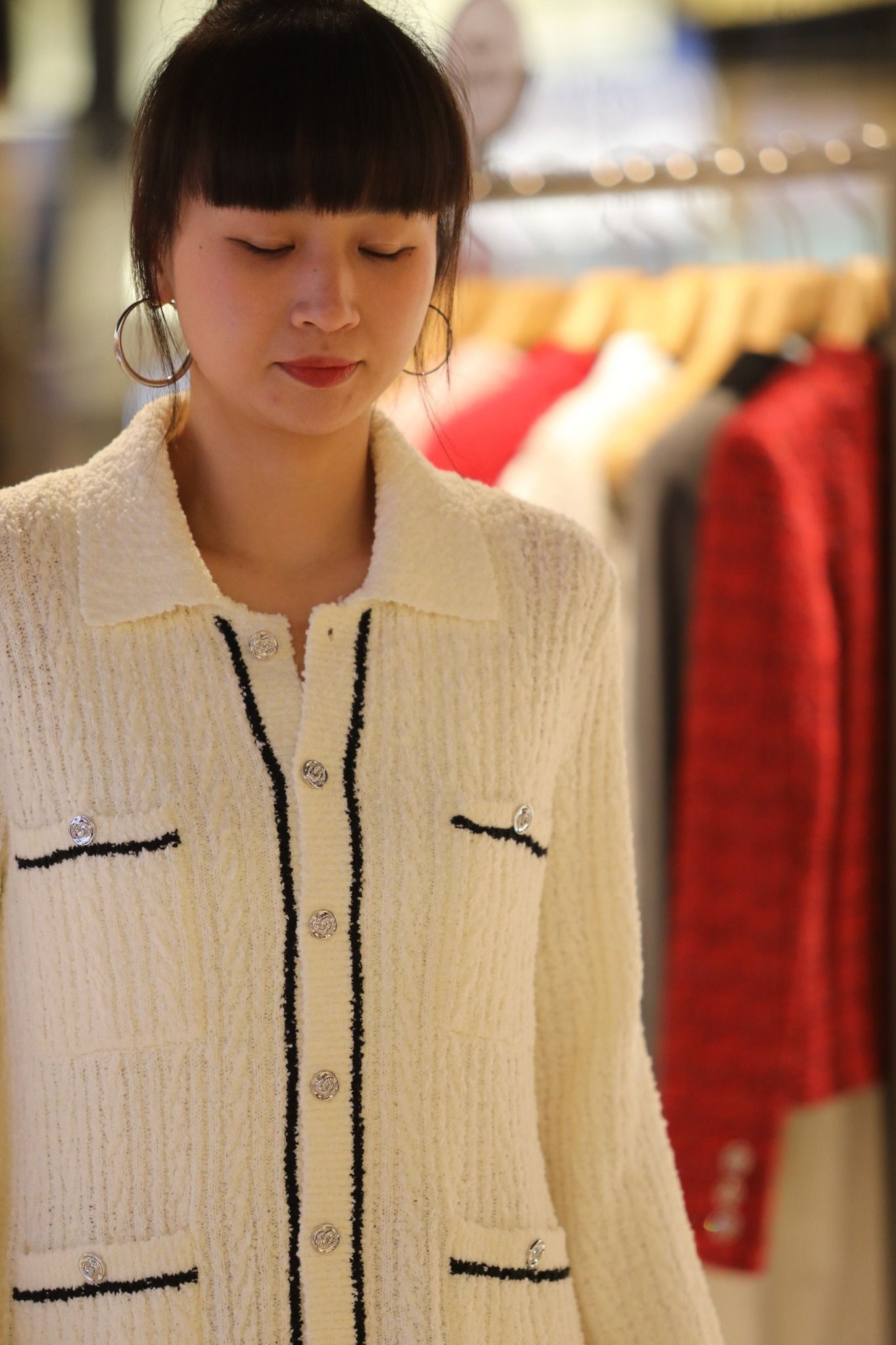  Áo CDG trắng dáng dài viền đen 