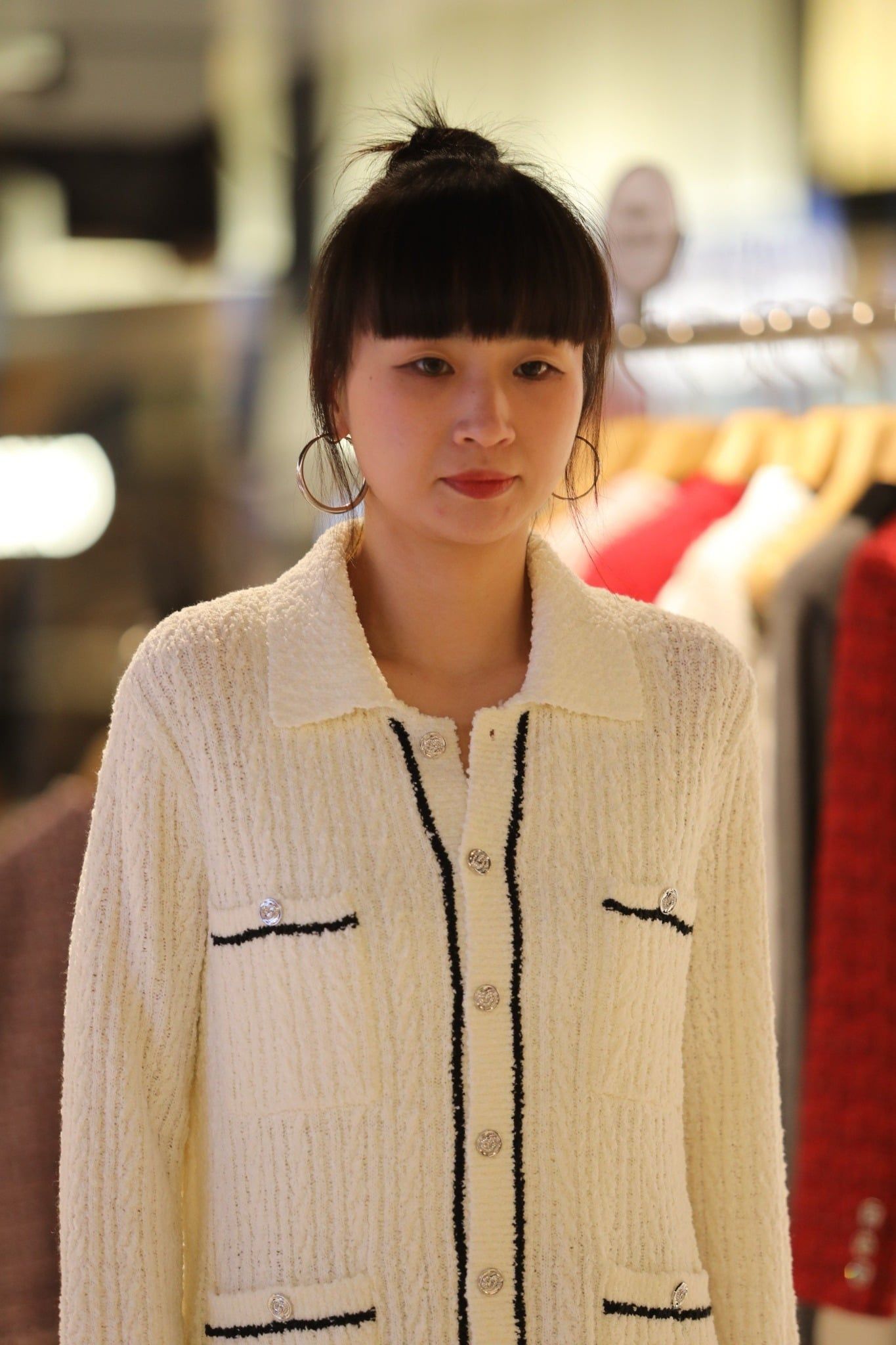  Áo CDG trắng dáng dài viền đen 