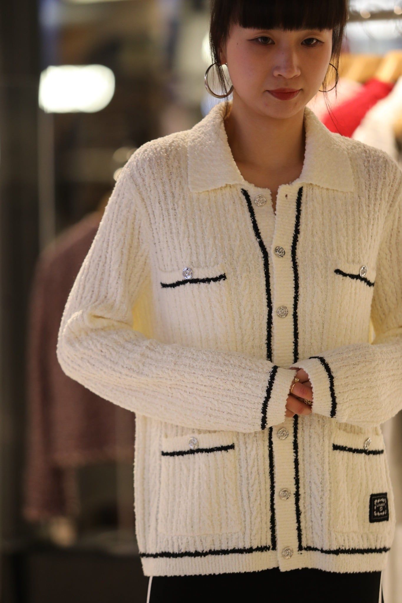  Áo CDG trắng dáng dài viền đen 