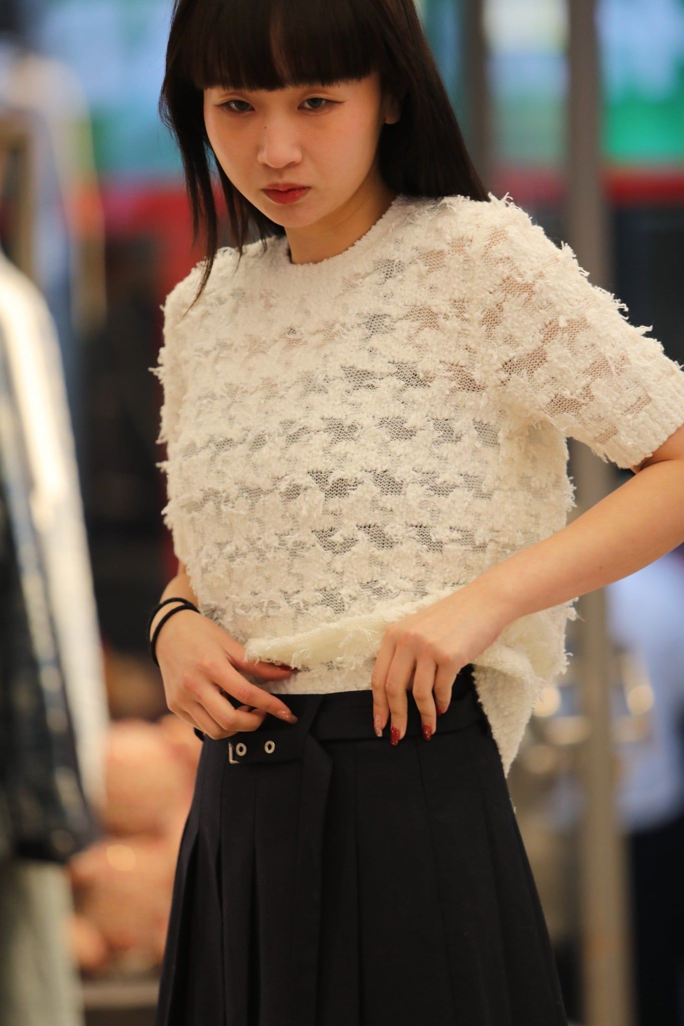  Áo trắng xù ngắn tay 