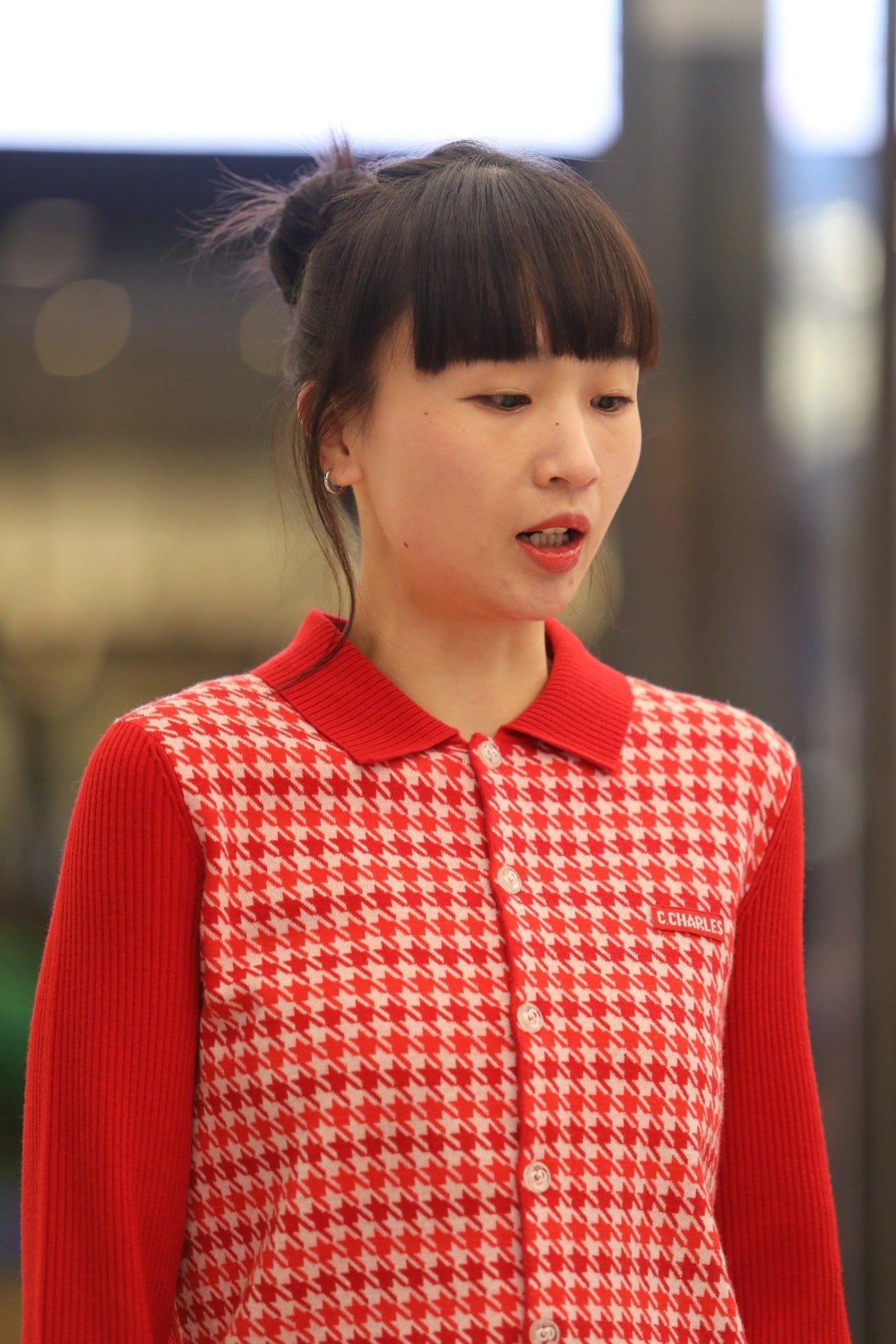  Áo CDG đỏ cổ polo. kẻ caro trắng 