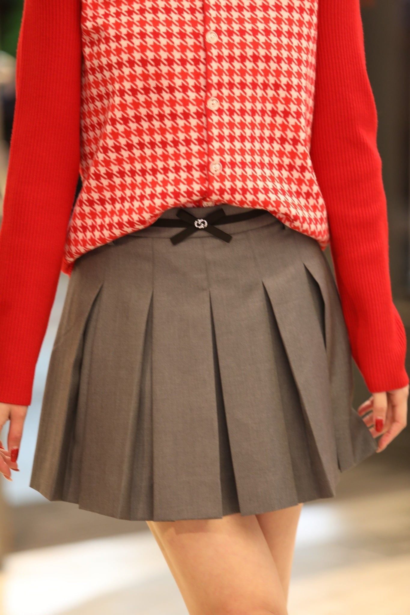  Áo CDG đỏ cổ polo. kẻ caro trắng 