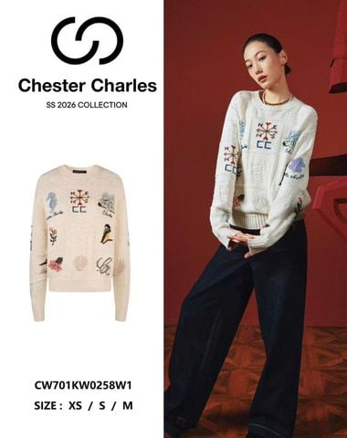  1.Áo len trắng, nhiều họa tiết màu sắc 