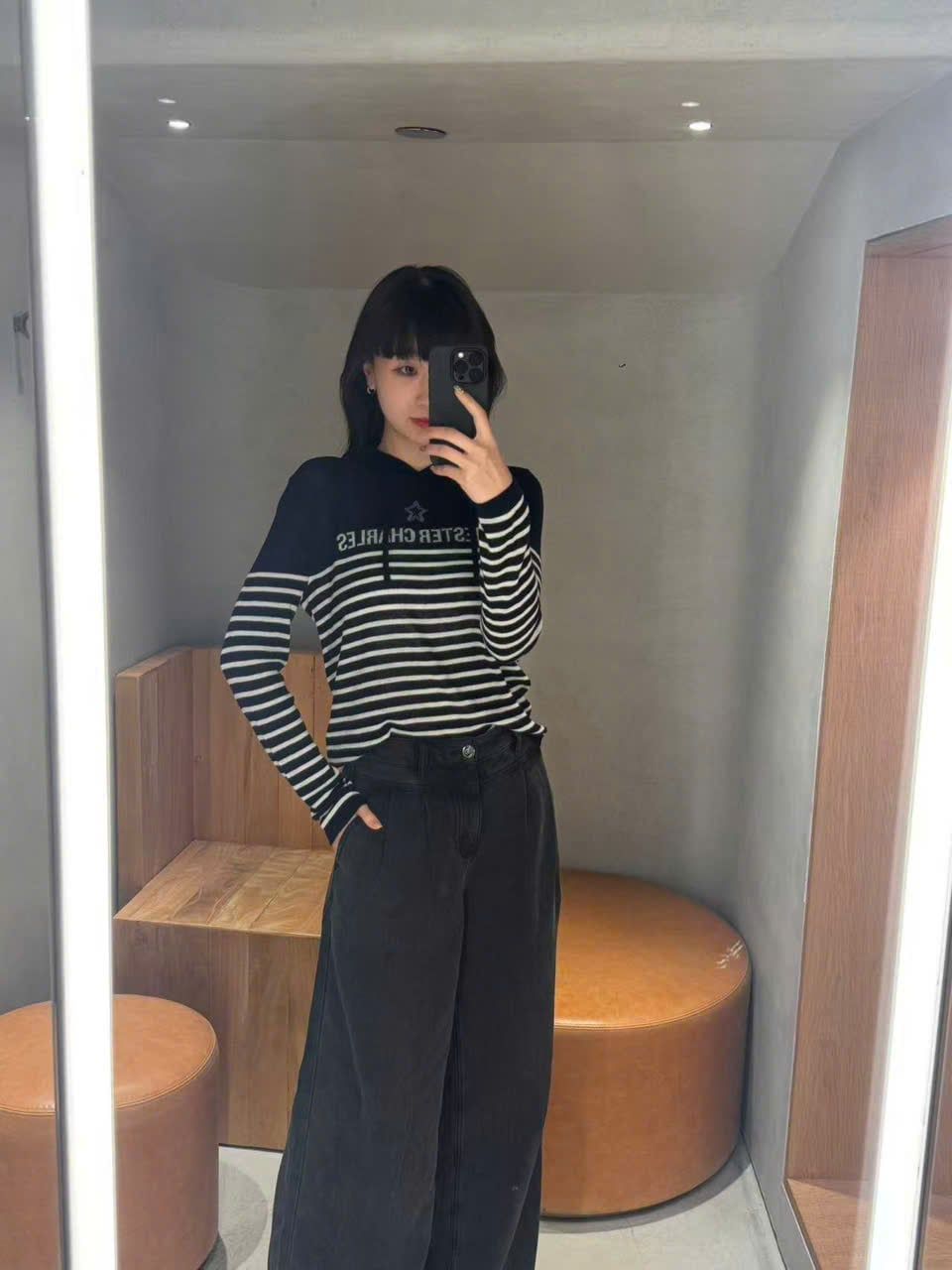  Áo dài tay có mũ, kẻ trắng- ngôi sao giữa 