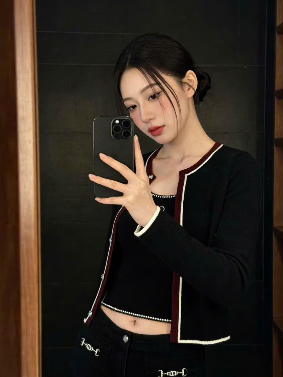  Áo CDG đen viền trắng đỏ 