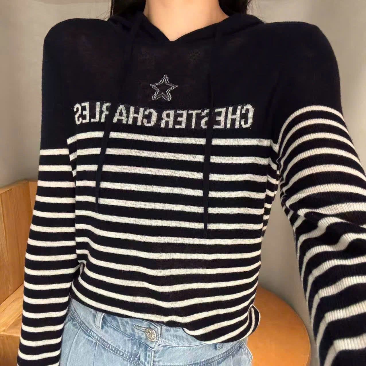  Áo dài tay có mũ, kẻ trắng- ngôi sao giữa 