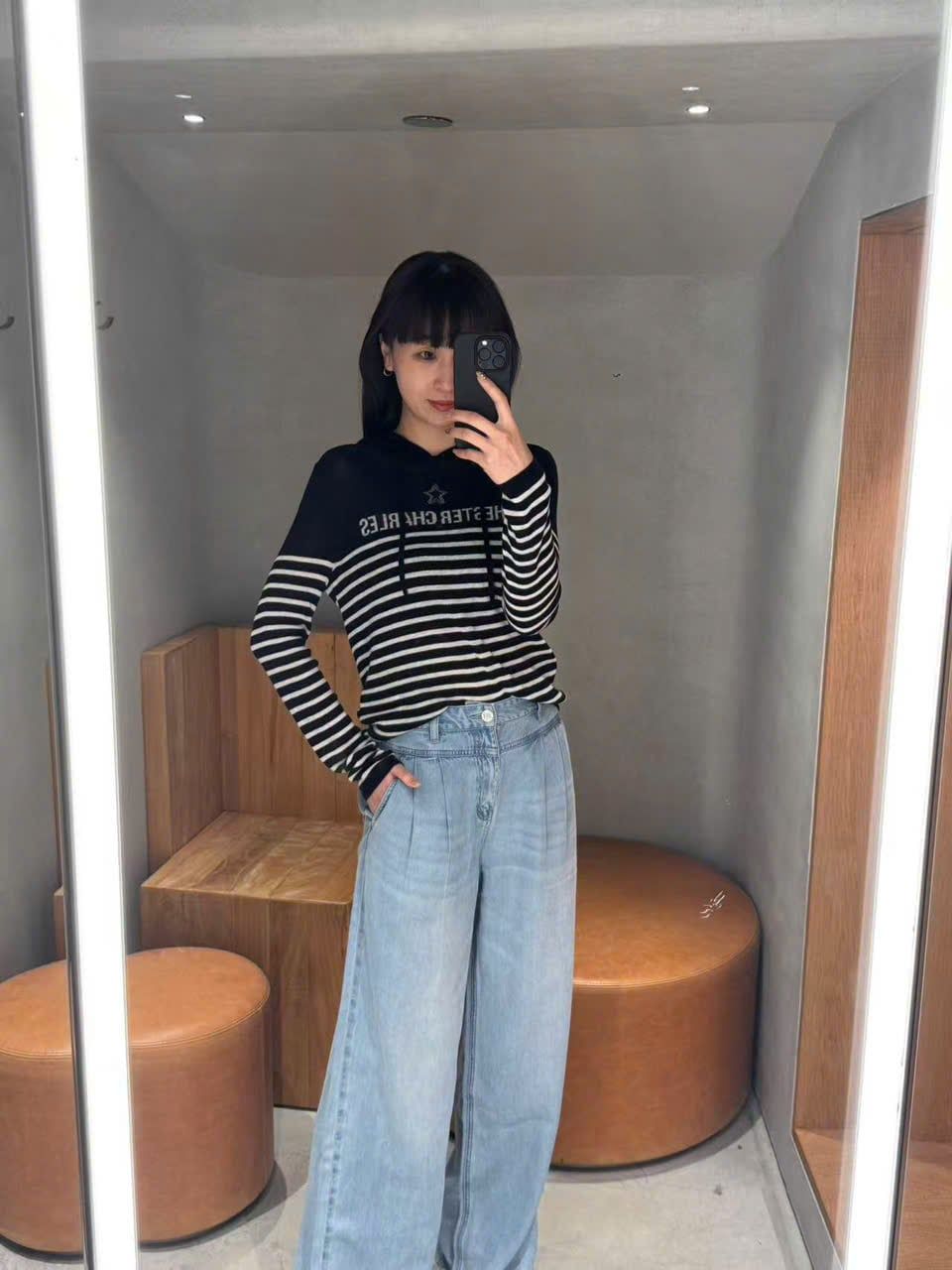  Áo dài tay có mũ, kẻ trắng- ngôi sao giữa 