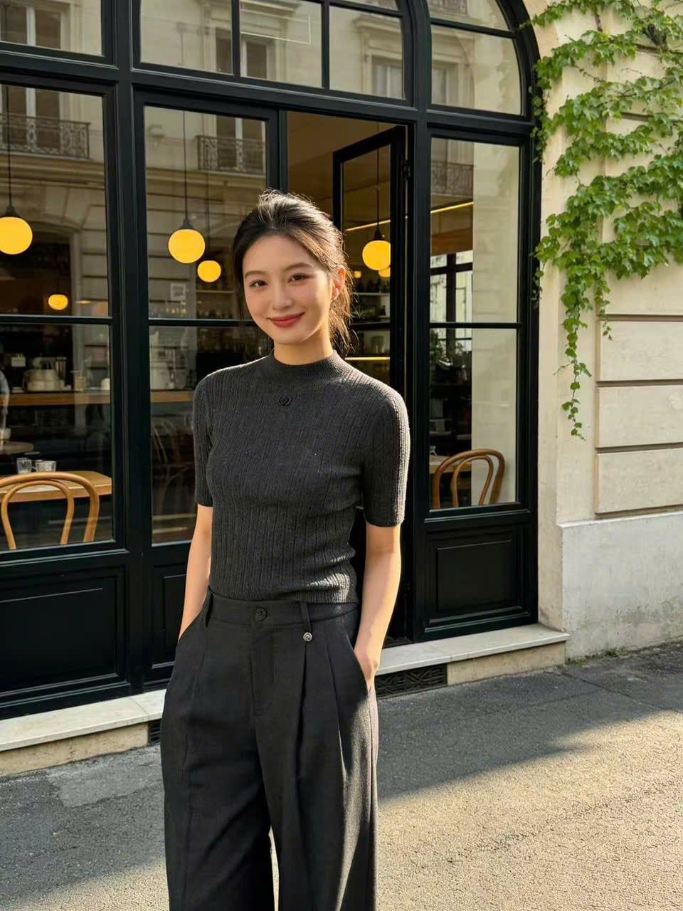 Quần vải xám đậm, gấp ly cúc 