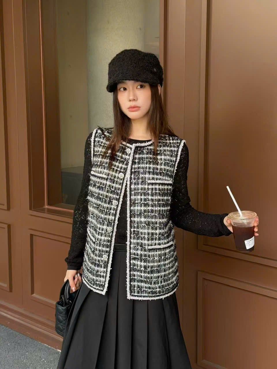  1.Ghile tweed xám - viền trắng 