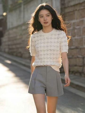  Áo trắng xù ngắn tay 