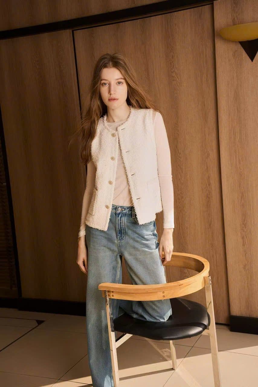  Áo gile trắng xù 