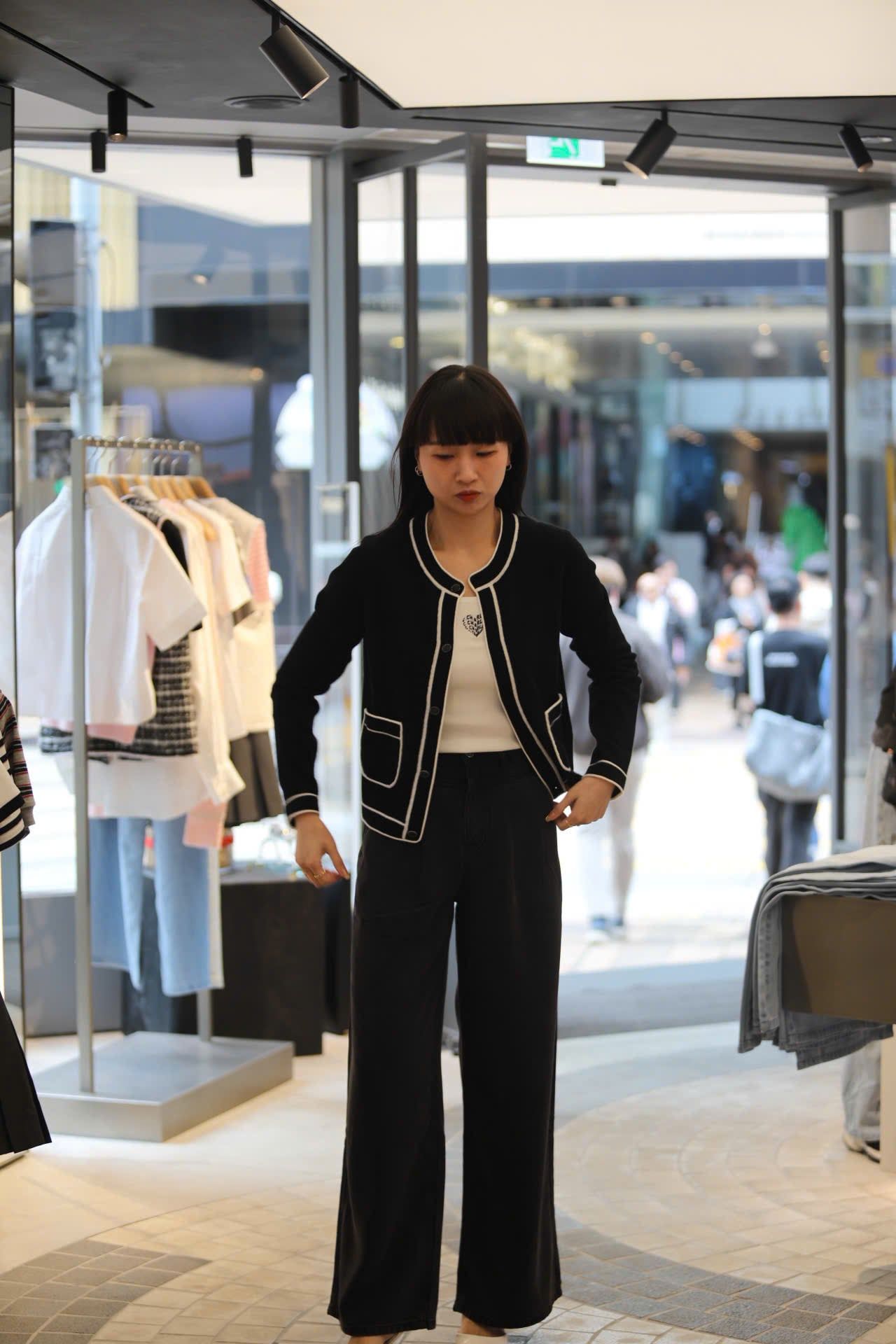  Áo CDG đen 2 túi viền trắng 26 