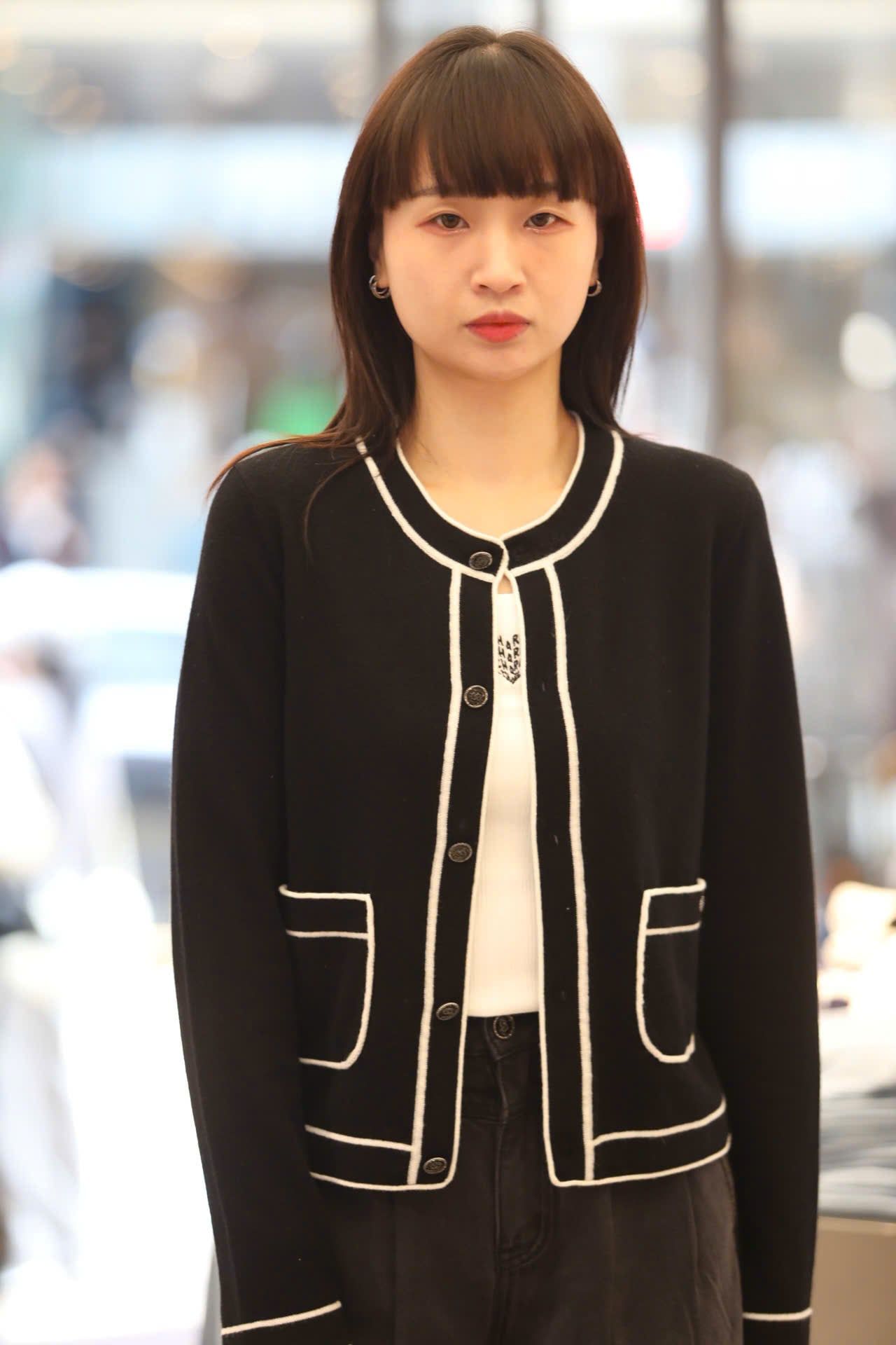  Áo CDG đen 2 túi viền trắng 26 