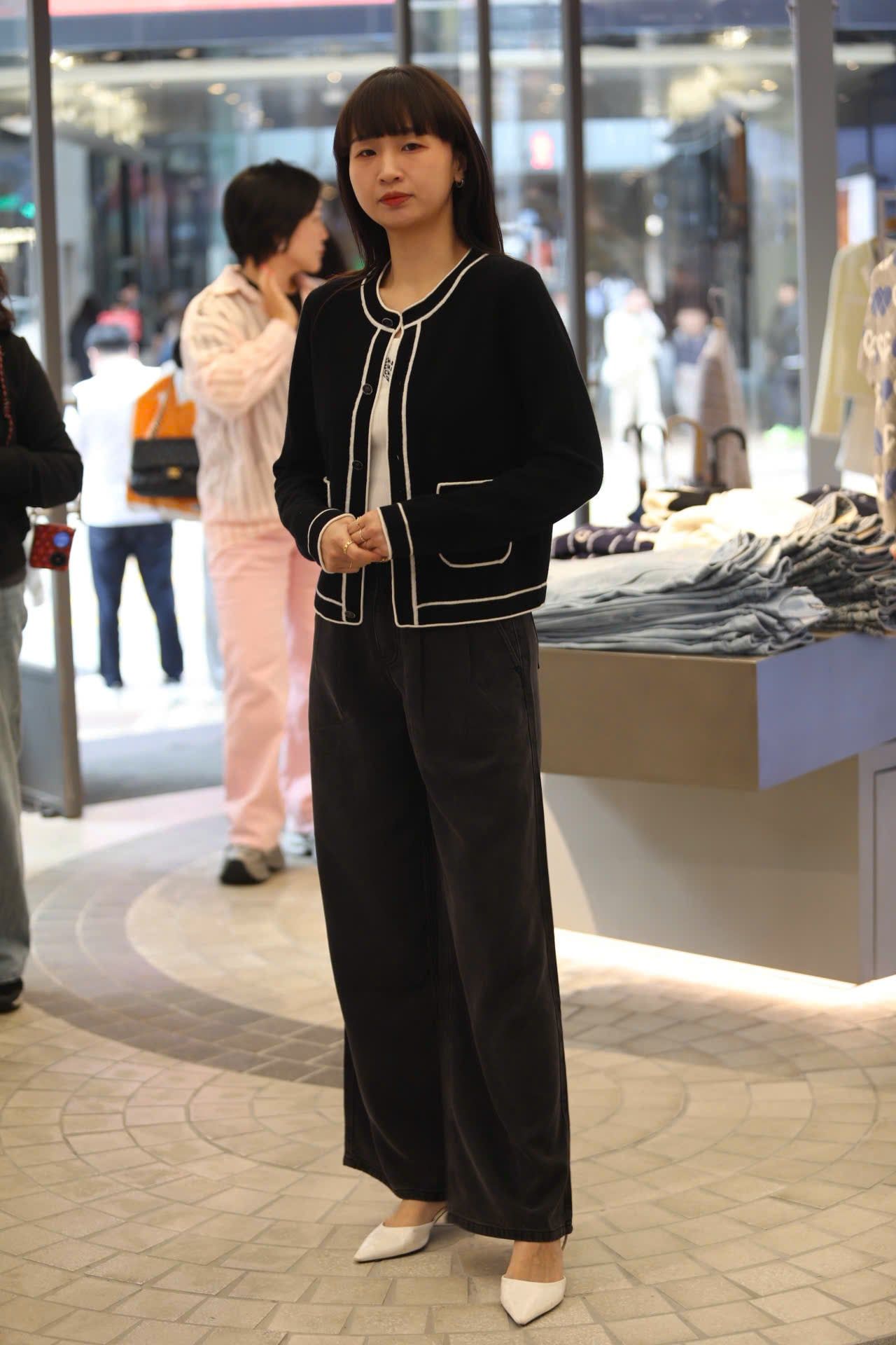  Áo CDG đen 2 túi viền trắng 26 