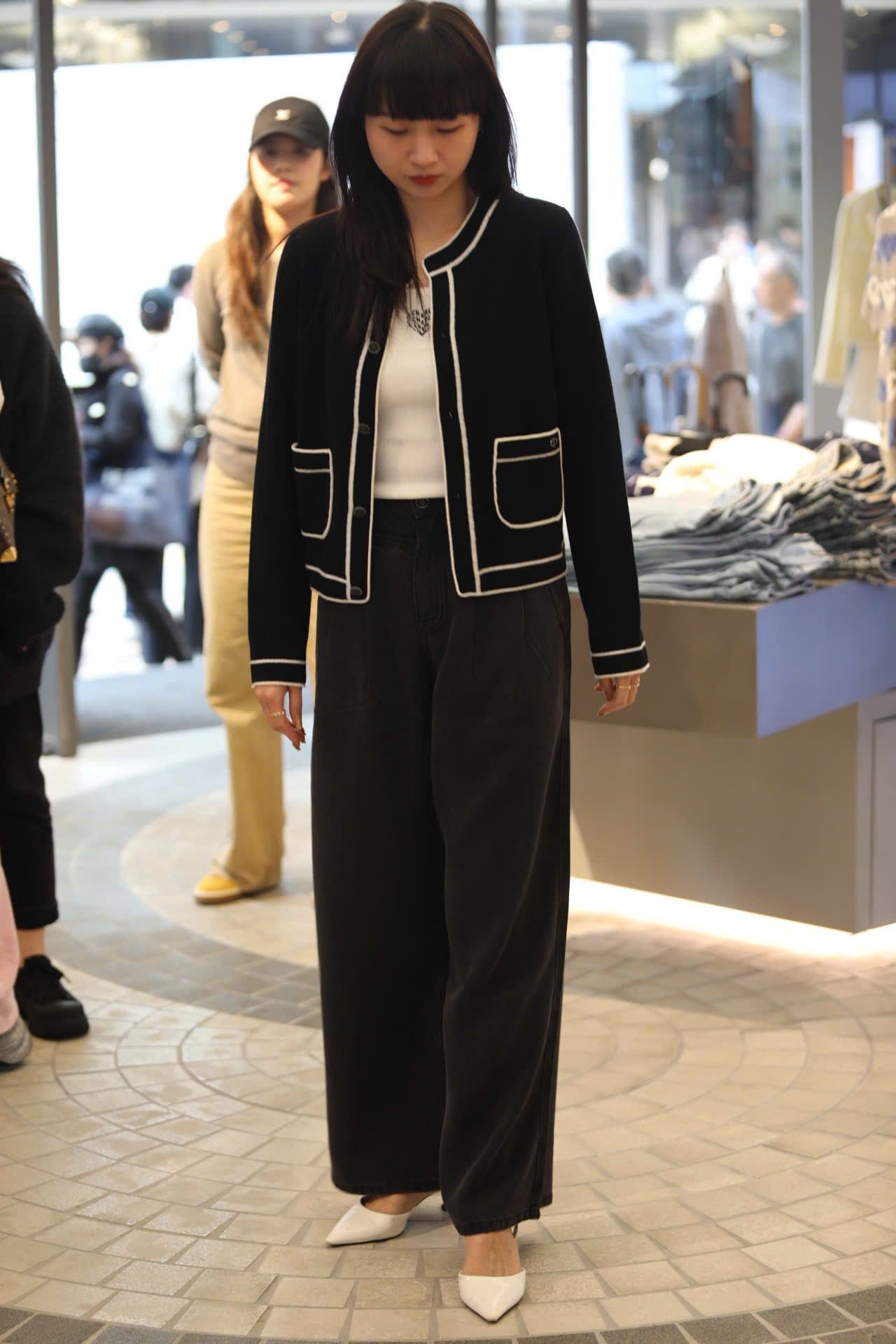  Áo CDG đen 2 túi viền trắng 26 