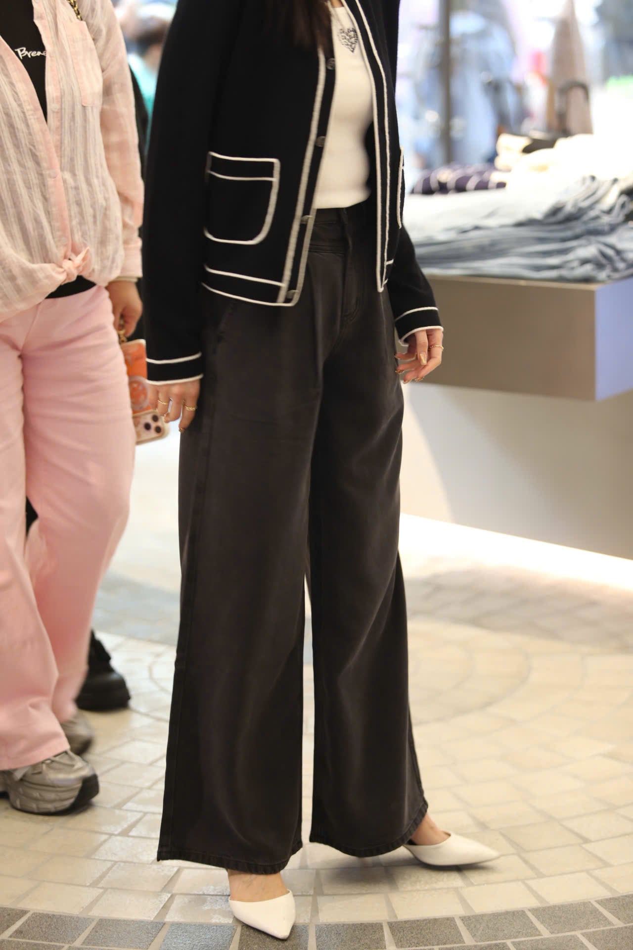  Áo CDG đen 2 túi viền trắng 26 