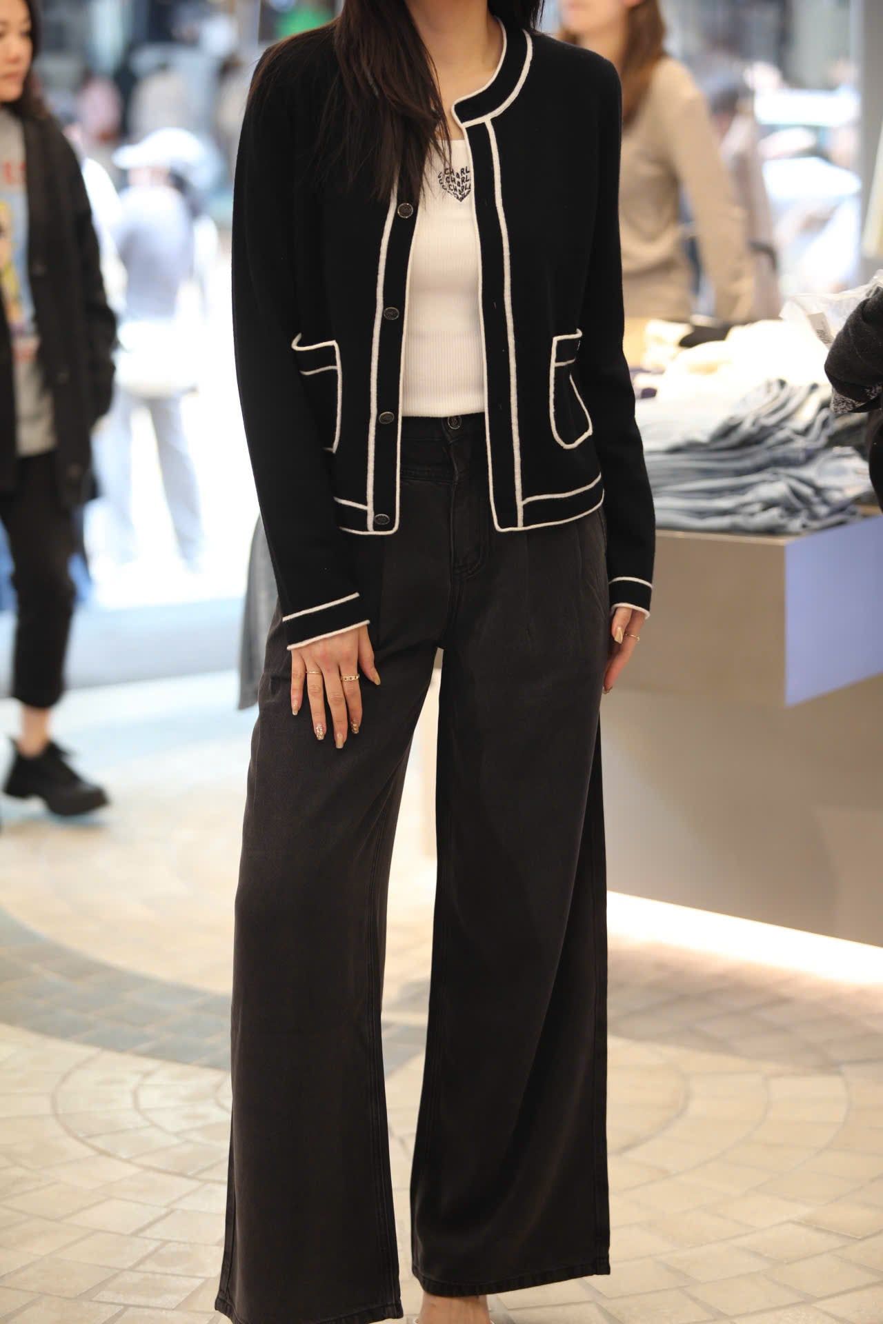  Áo CDG đen 2 túi viền trắng 26 