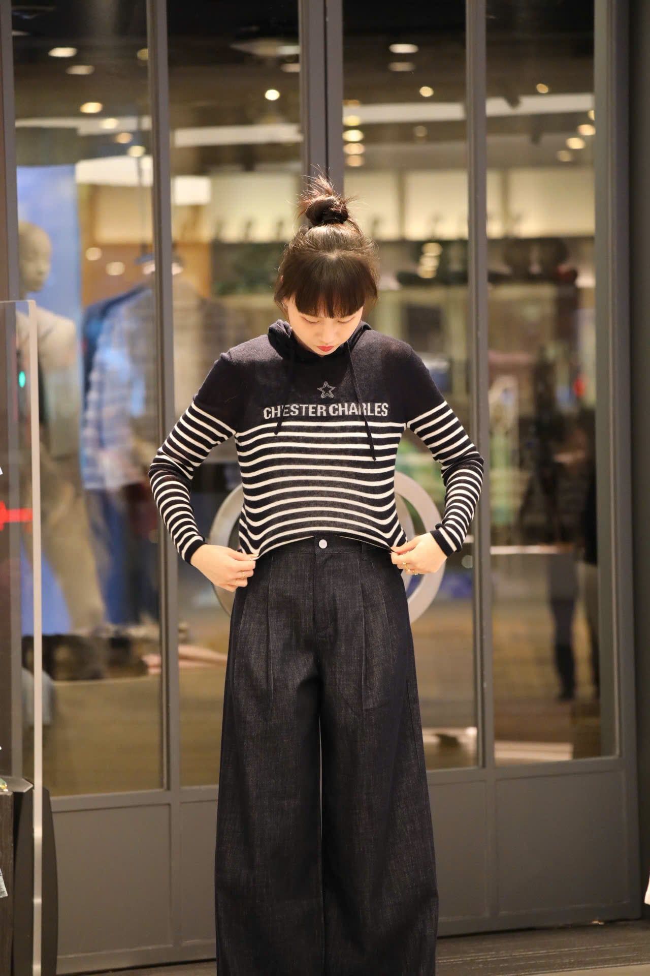  Áo dài tay có mũ, kẻ trắng- ngôi sao giữa 