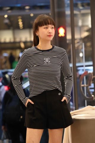  Áo dài tay kẻ đen trắng SS26 