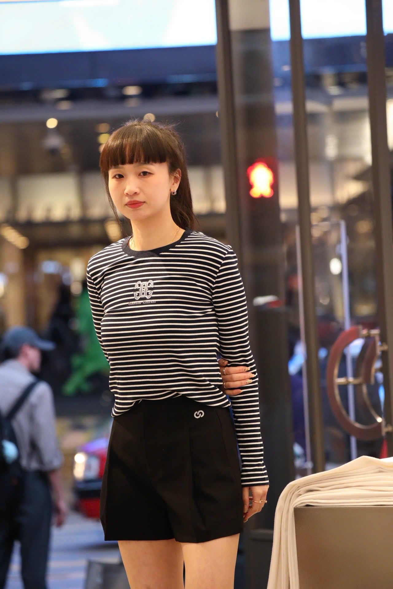  Áo dài tay kẻ đen trắng SS26 