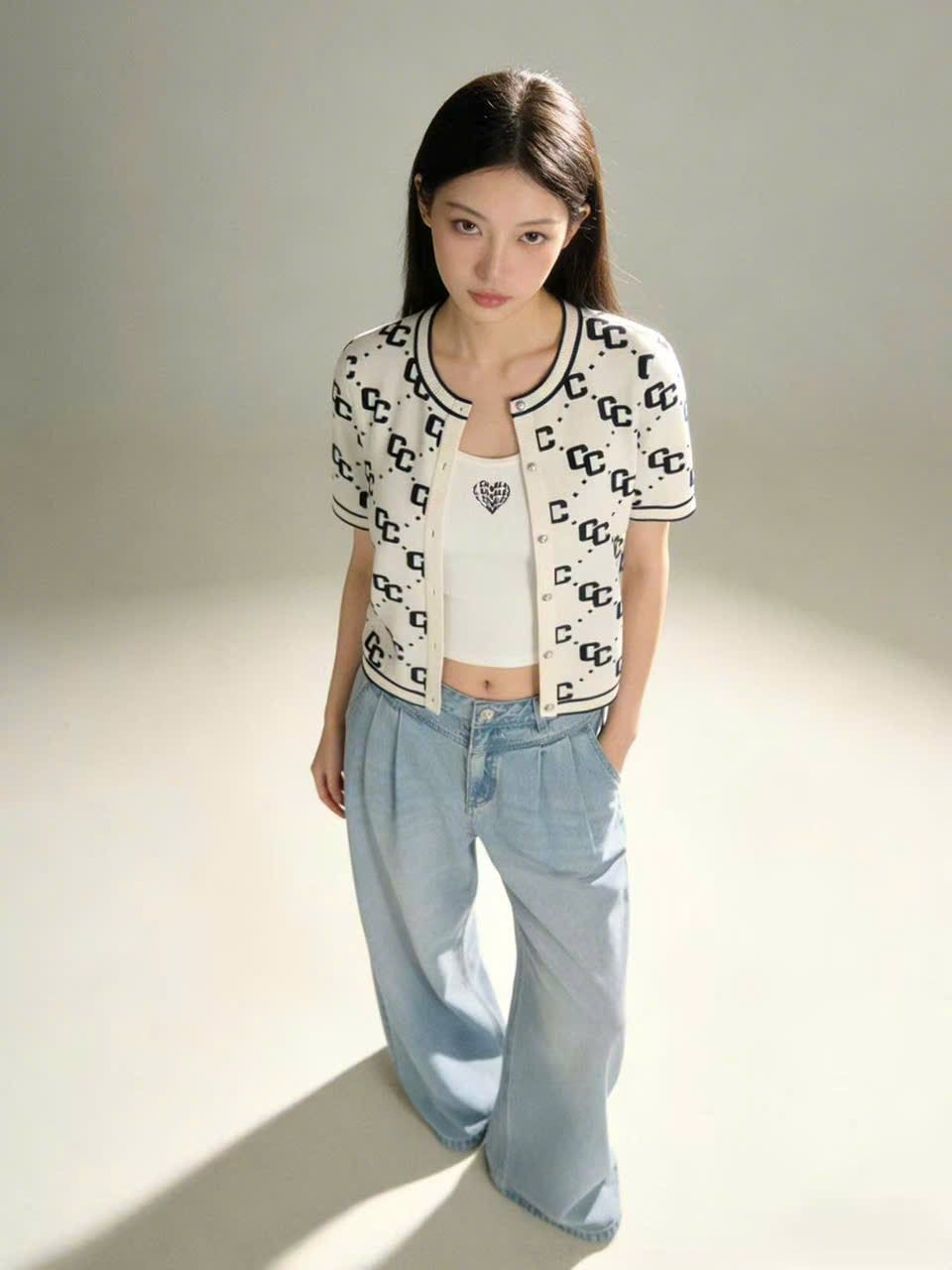  Áo CDG trắng ngắn tay full logo CC 