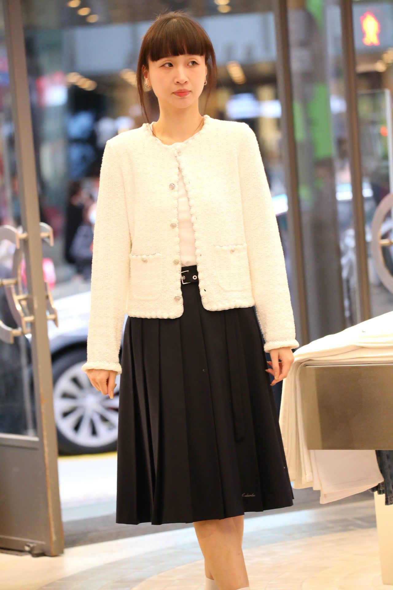  Áo CDG trắng viền 2 túi trước 