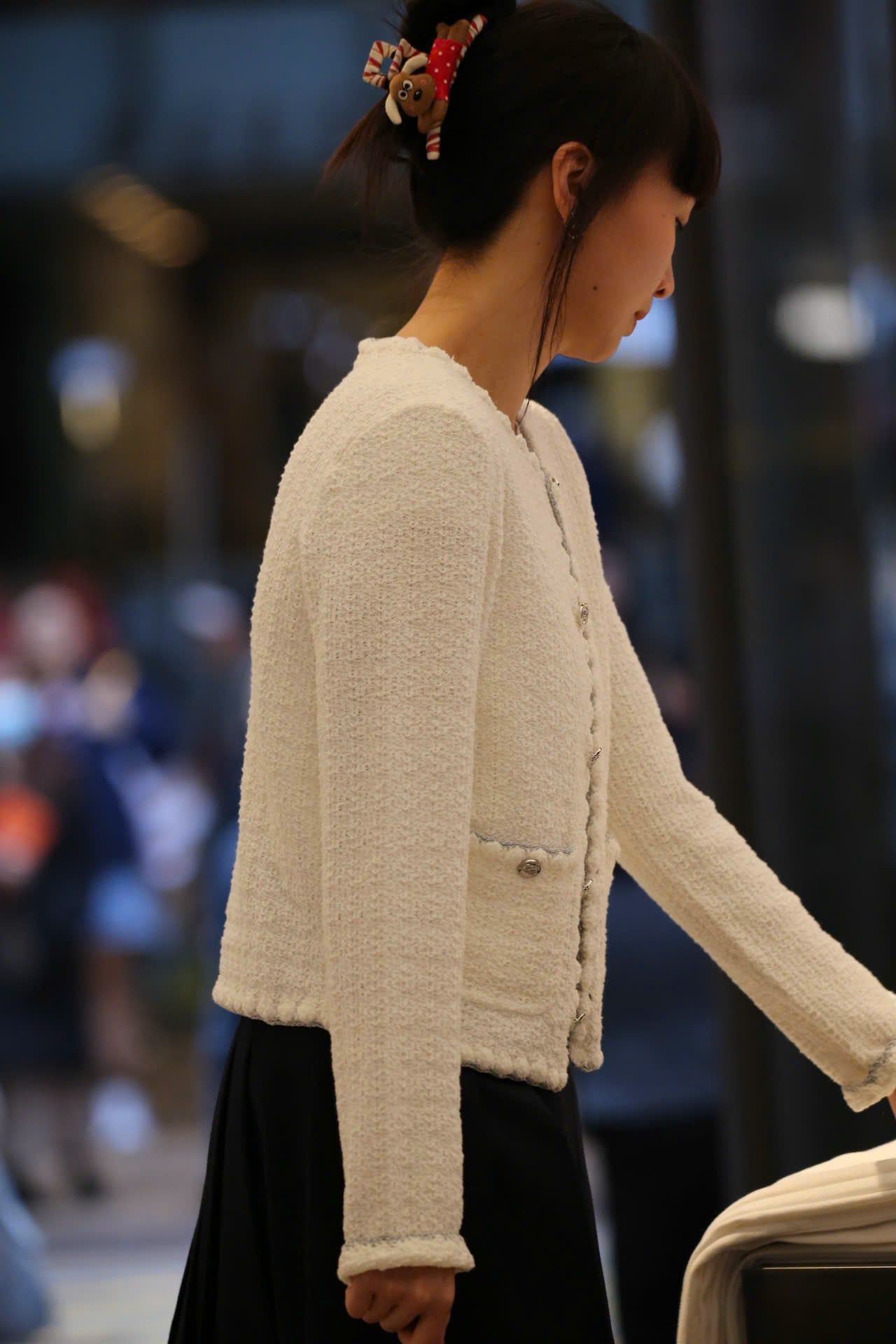  Áo CDG trắng viền 2 túi trước 