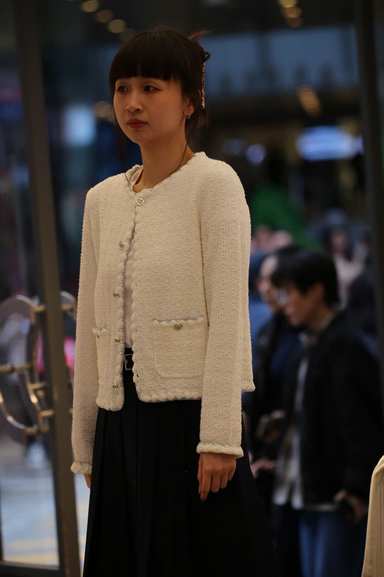  Áo CDG trắng viền 2 túi trước 