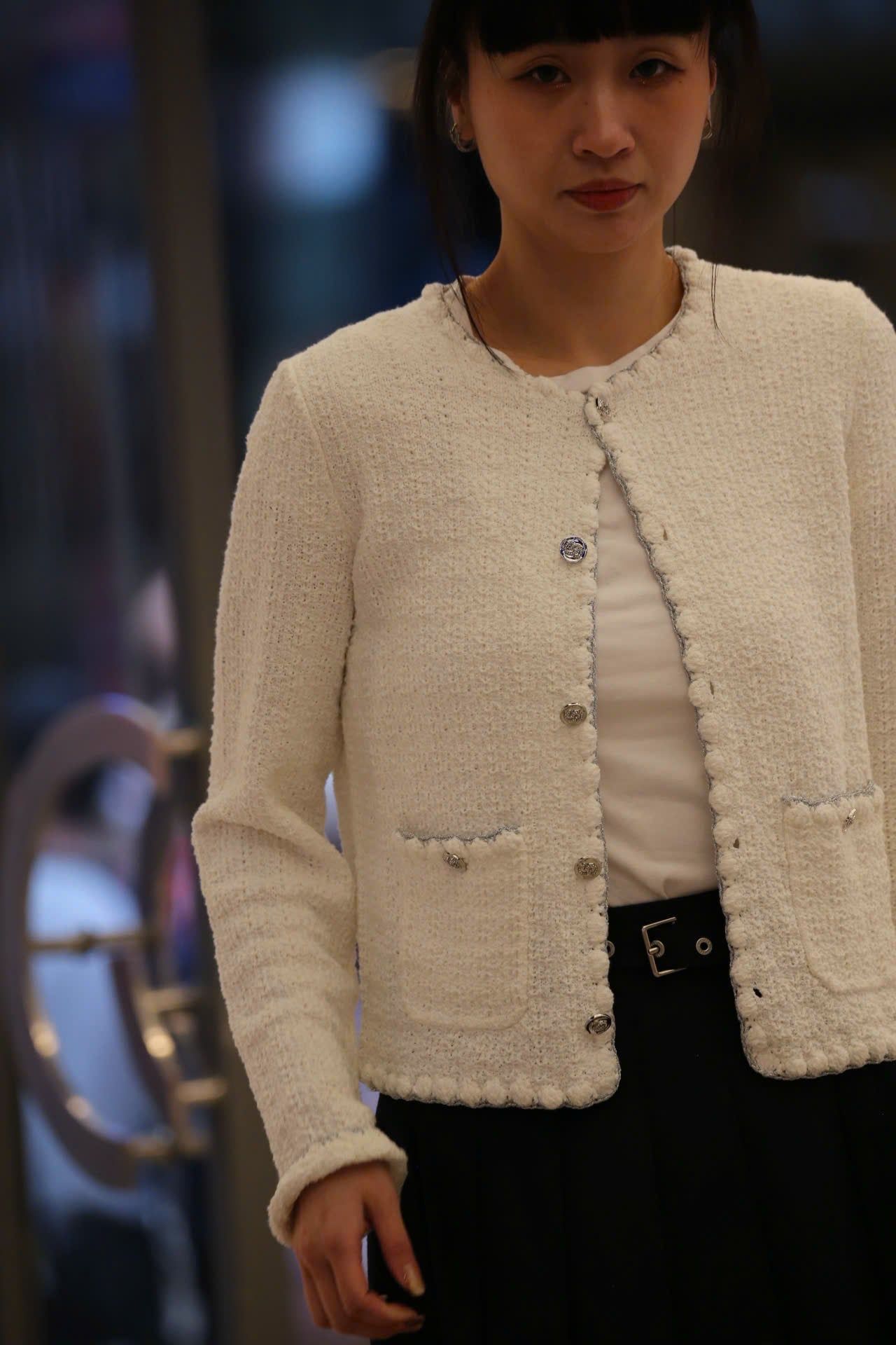  Áo CDG trắng viền 2 túi trước 