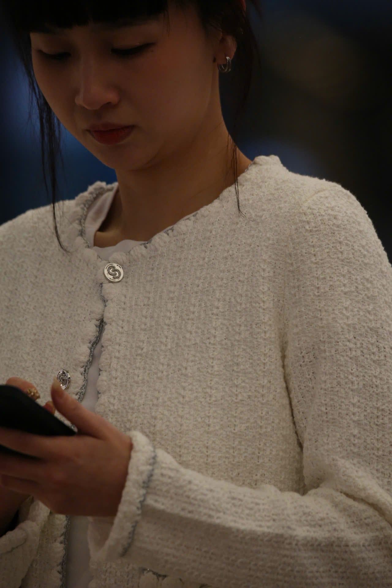  Áo CDG trắng viền 2 túi trước 