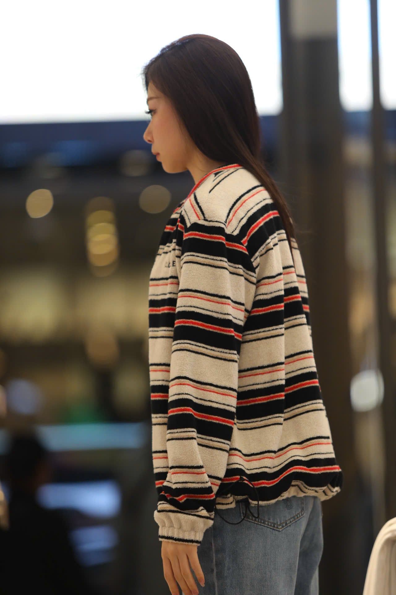  Áo khoác kẻ đỏ đen có mũ 