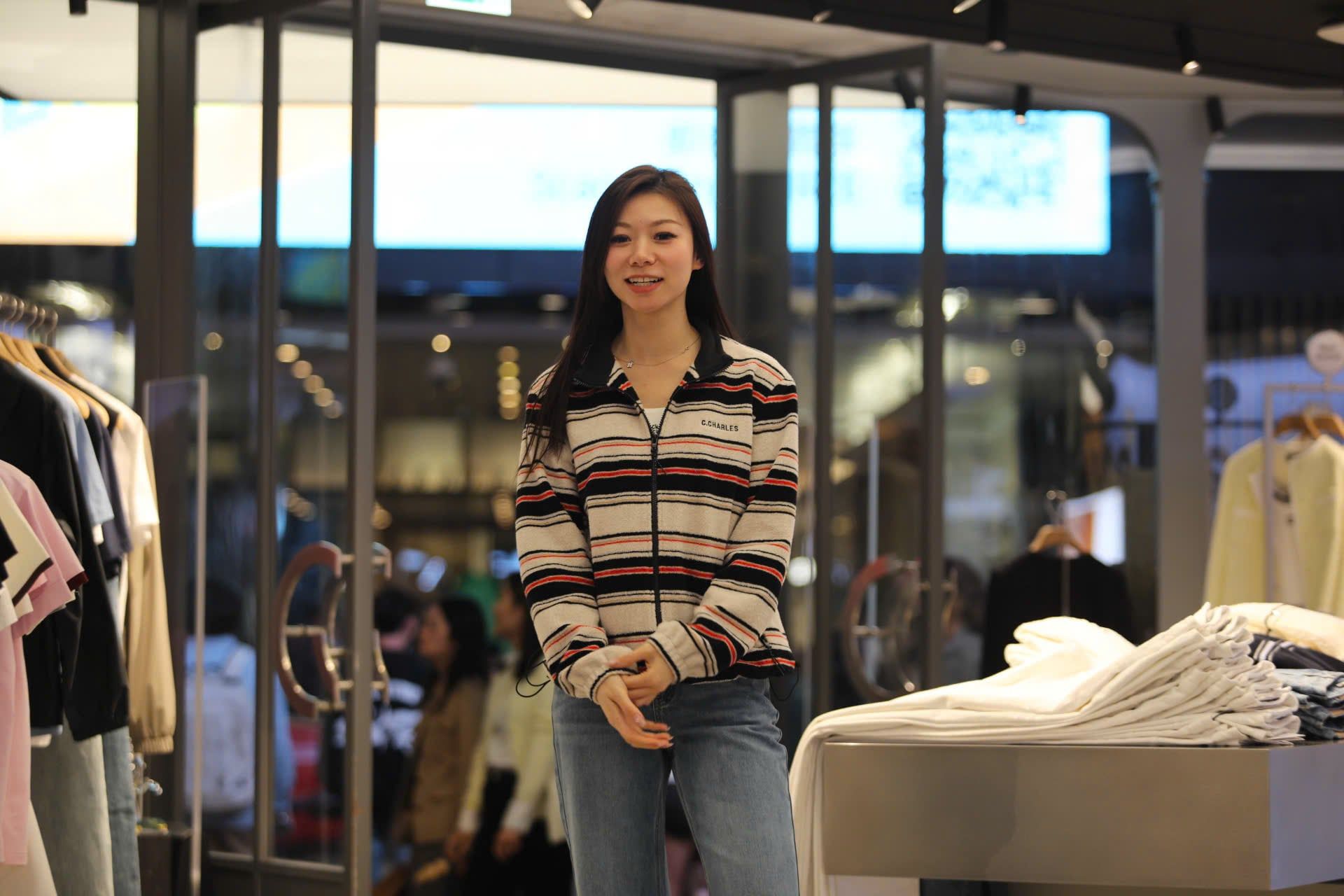  Áo khoác kẻ đỏ đen có mũ 