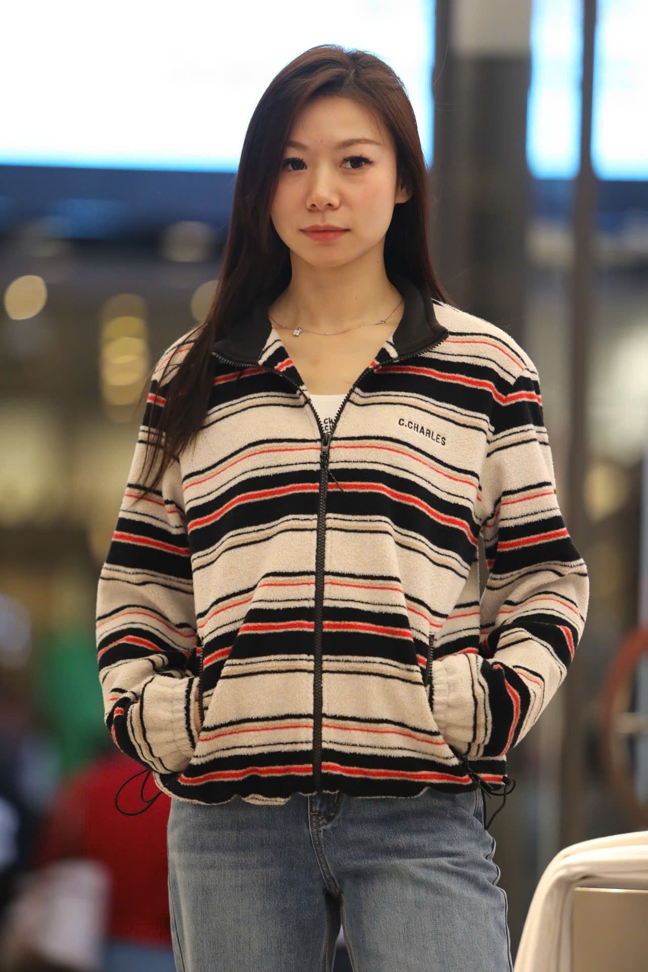  Áo khoác kẻ đỏ đen có mũ 