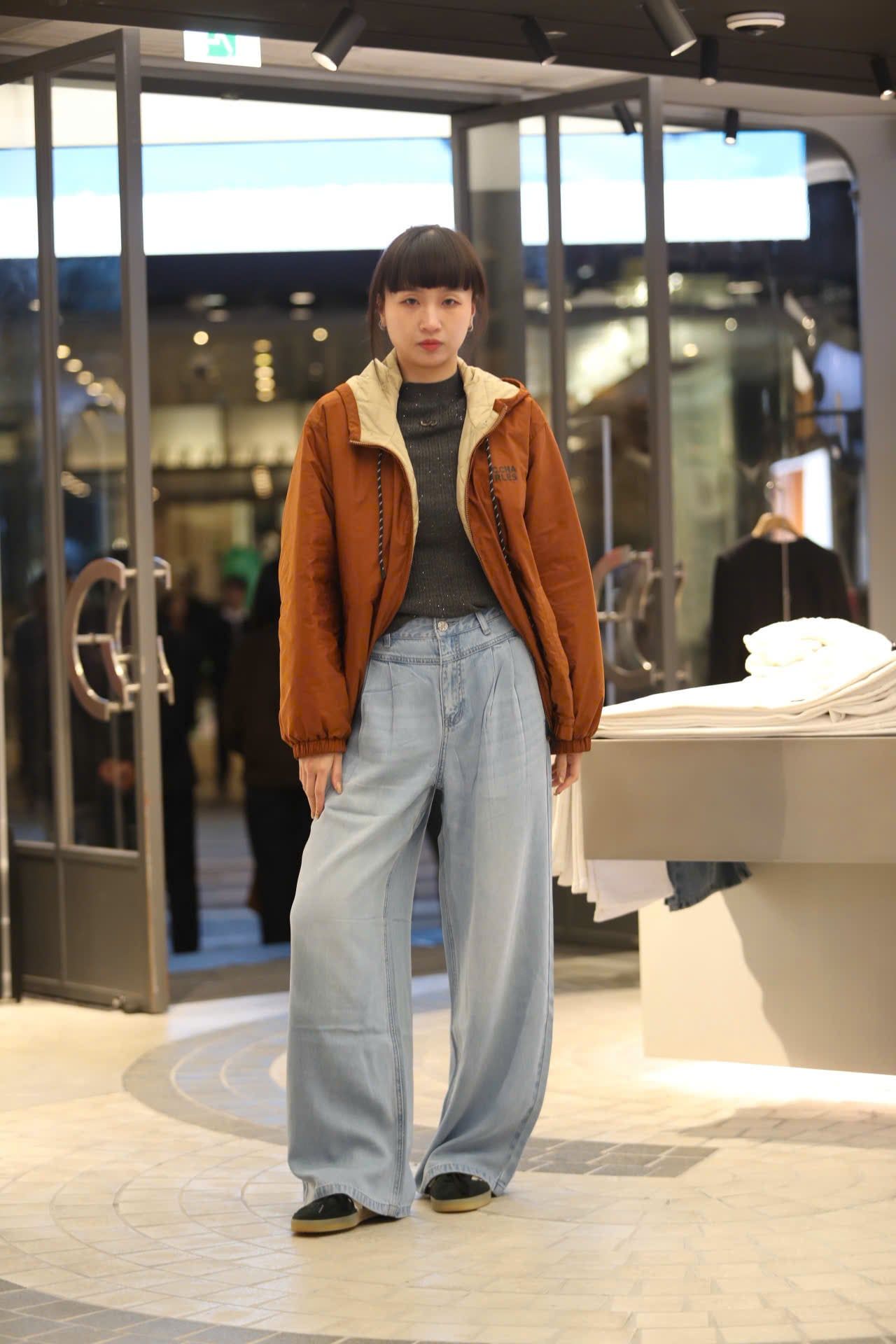  Áo khoác gió nâu 