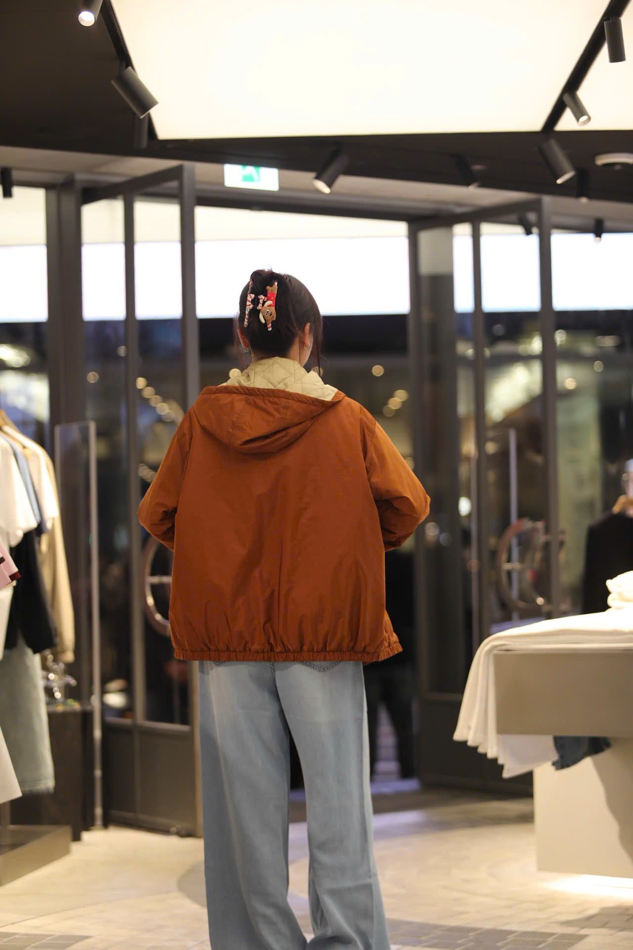  Áo khoác gió nâu 