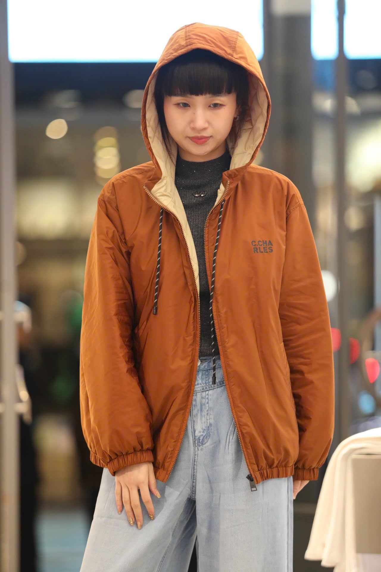  Áo khoác gió nâu 