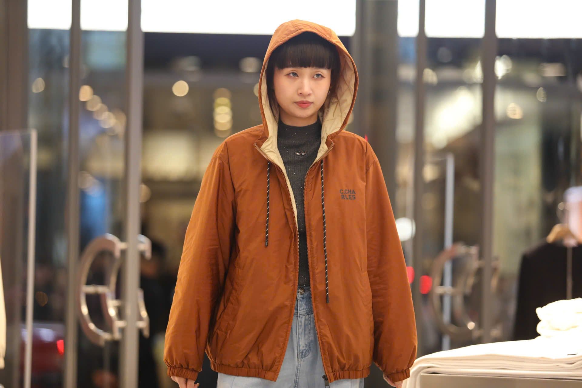  Áo khoác gió nâu 