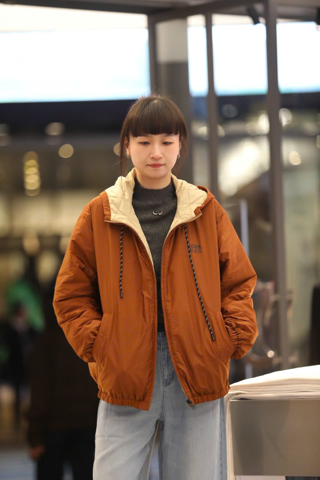  Áo khoác gió nâu 