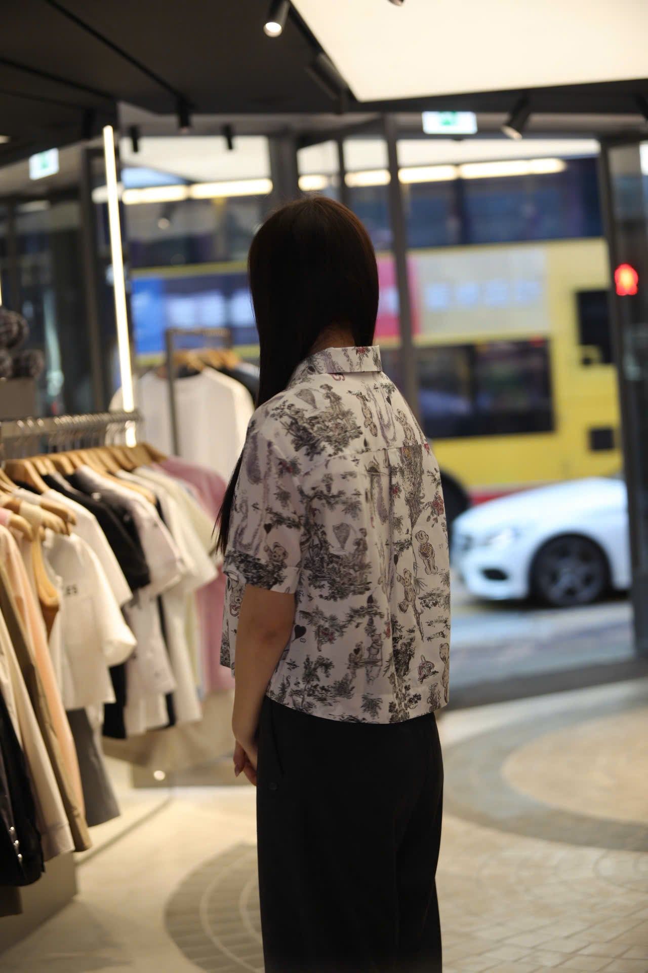  Áo sơ mi ngắn tay họa tiết ( sét) 