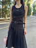  Áo tanktop kẻ đen trắng 