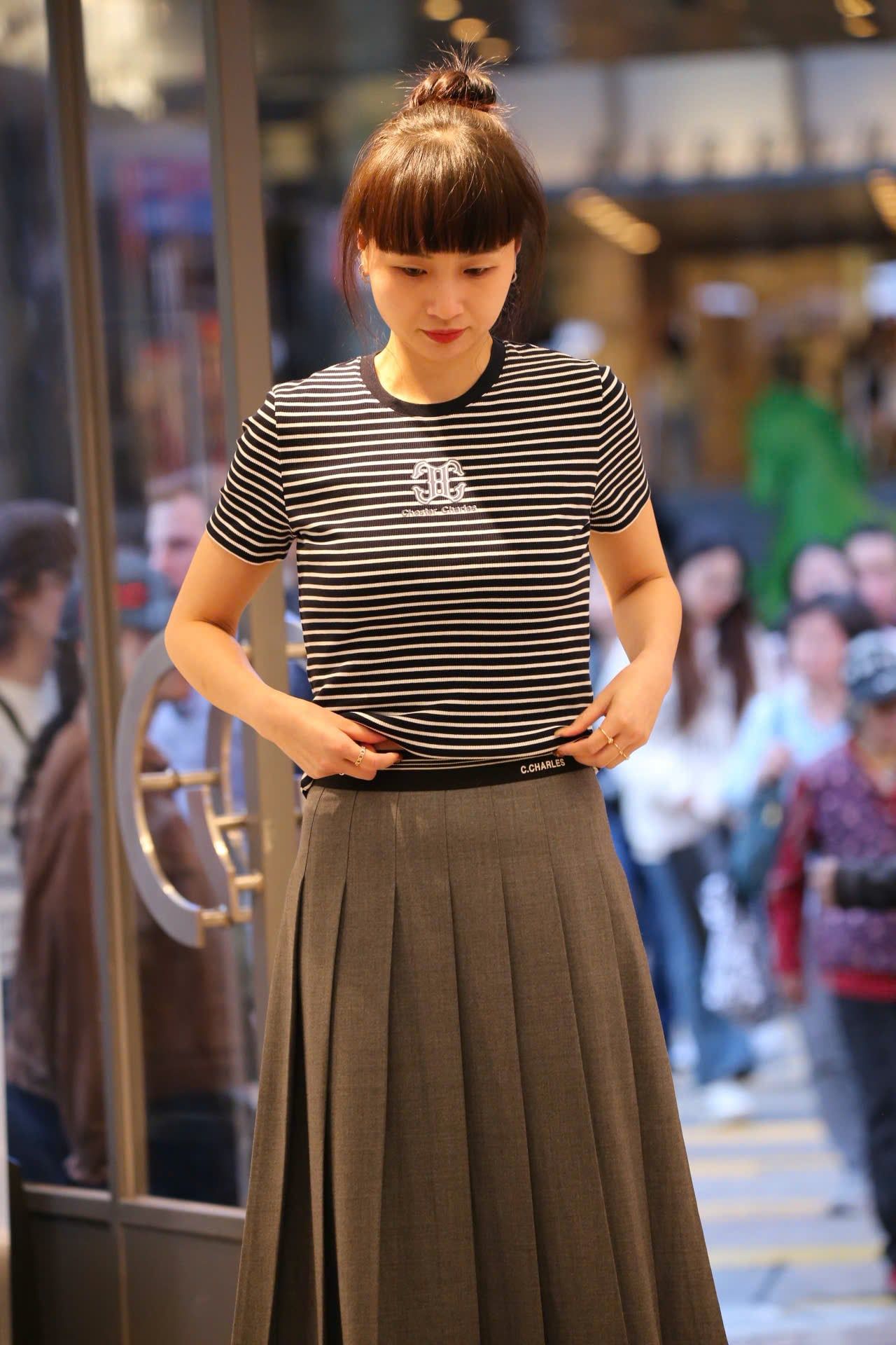  Chân váy dài xếp ly xám đai đen 