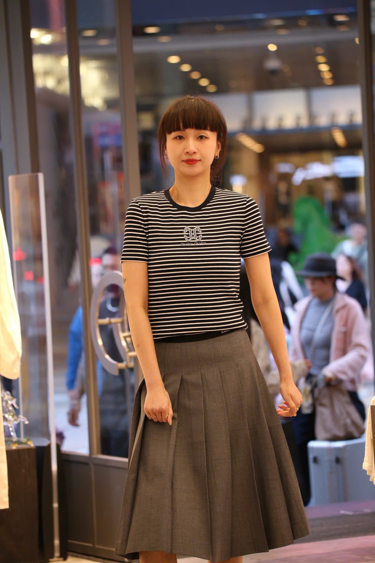  Chân váy dài xếp ly xám đai đen 