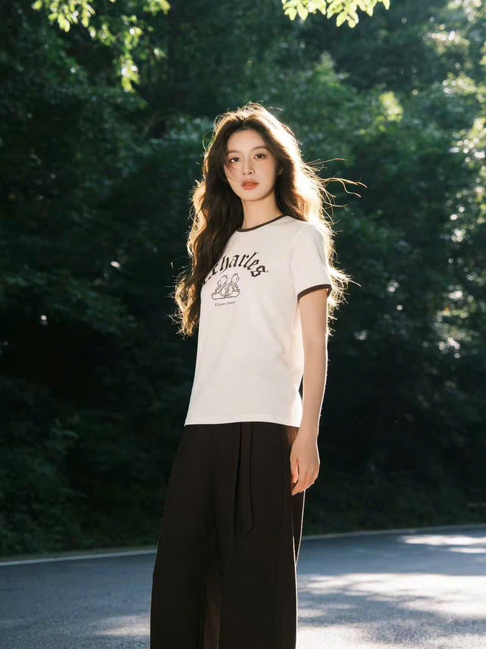  Áo thun 2 gấu chữ Logo - viền nâu 