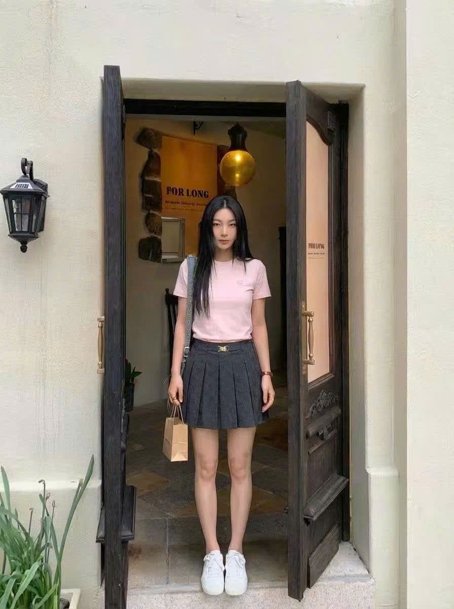  Chân váy ghi ngắn CC kèm belt 