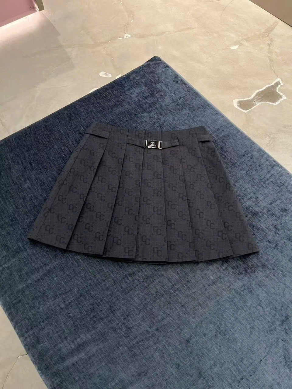  Chân váy ghi ngắn CC kèm belt 