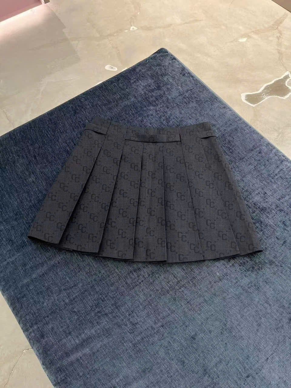  Chân váy ghi ngắn CC kèm belt 