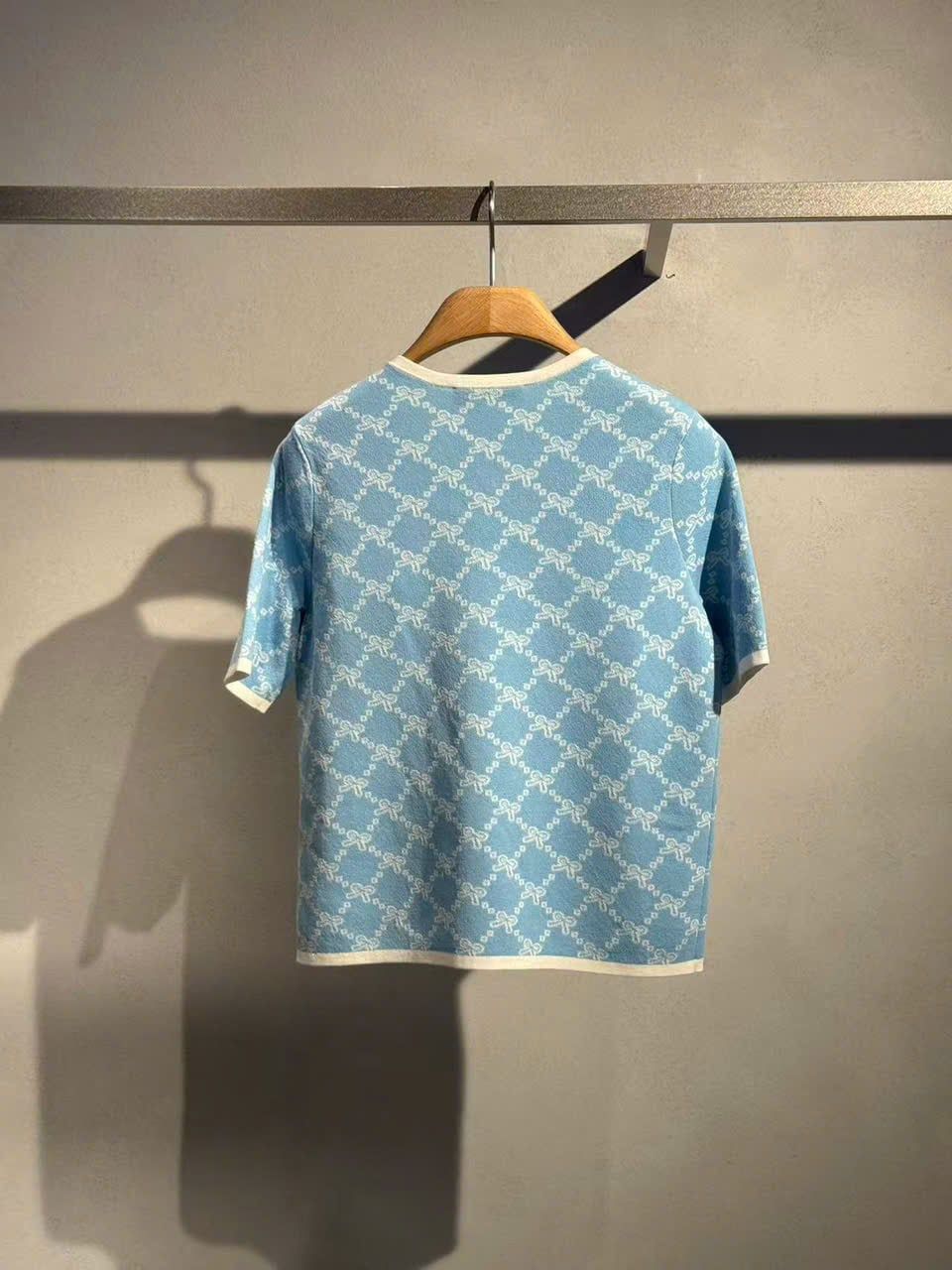  Áo CDG xanh full logo nơ trắng 