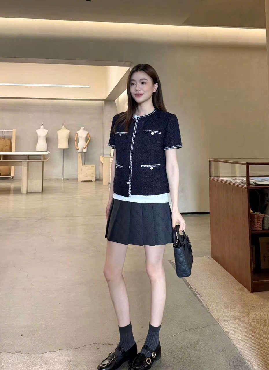  Áo tweed navy ngắn tay, viền trắng 
