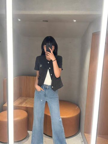  Áo xám 2 túi nơ logo huy hiệu 