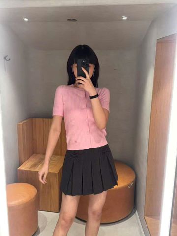  1.Chân váy ngắn xám 2 nơ 